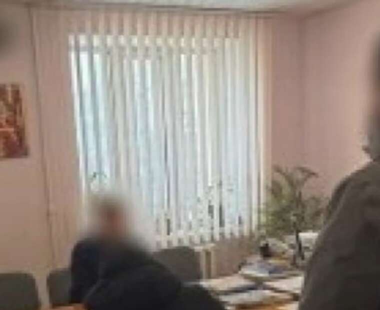 Корупційний хор в університеті у Франківську викрили групу науковців, які продавали захист дисертацій за 2 тисячі доларів