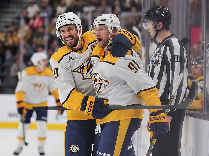 НХЛ: тріумфальний вечір Бостона та Тампи