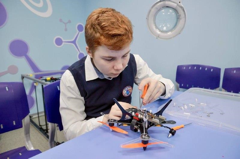 РФ інтегрує підготовку з БпЛА у систему фізичного виховання – розвідка