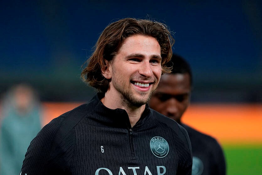 Забарний увійшов до рейтингу 100 найдорожчих гравців планети