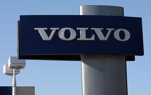 Акції Volvo обвалилися через різке падіння квартального прибутку