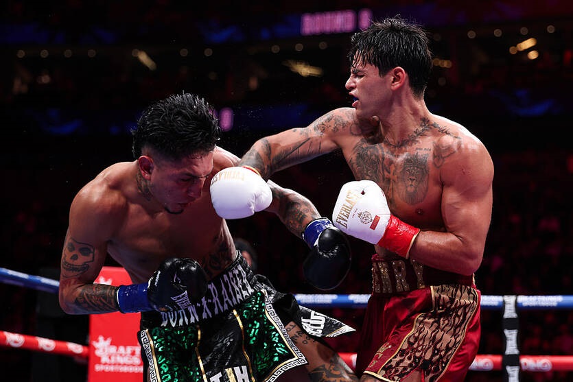 Американець домінував і забрав титул у Барріоса