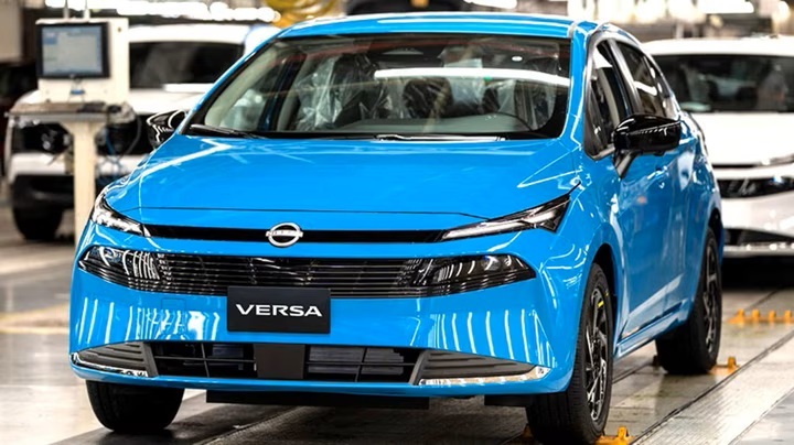 Nissan повертає свій найдоступніший седан