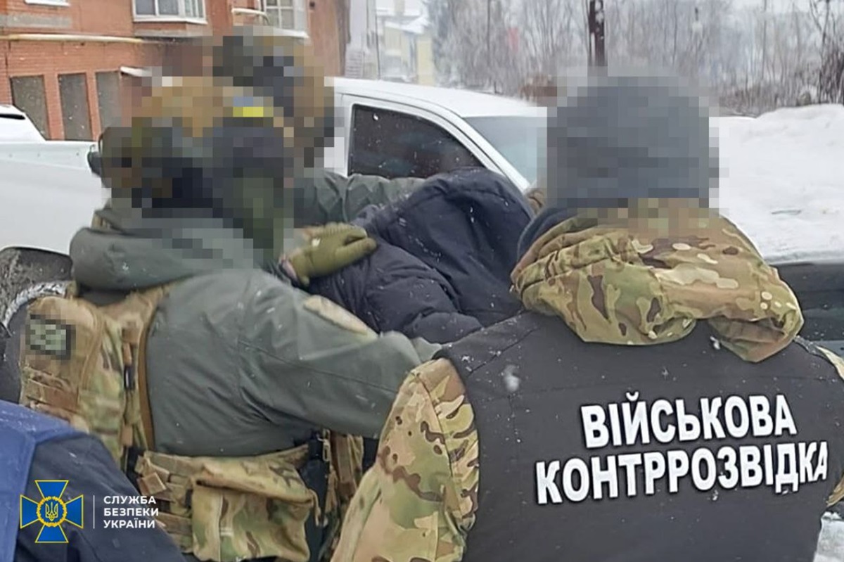 Правоохоронці викрили вісім ухилянтських схем