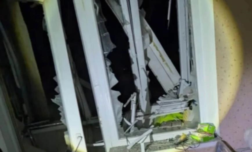 Росія вдарила по багатоповерхівкам у Сумах