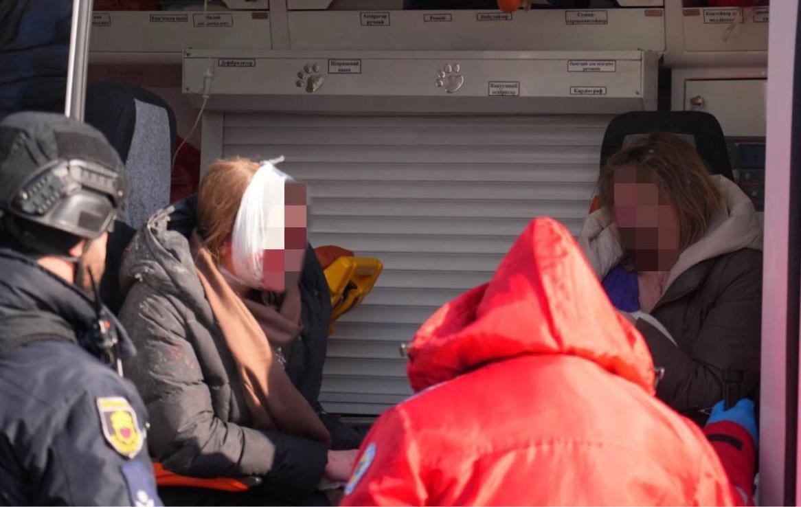 Росіяни вдарили по пологовому будинку Запоріжжя