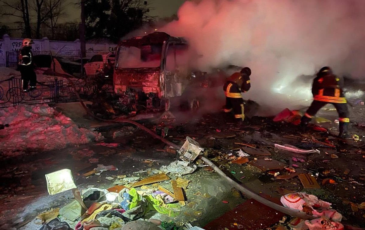 Удар по Києву: з’явилися фото наслідків атаки