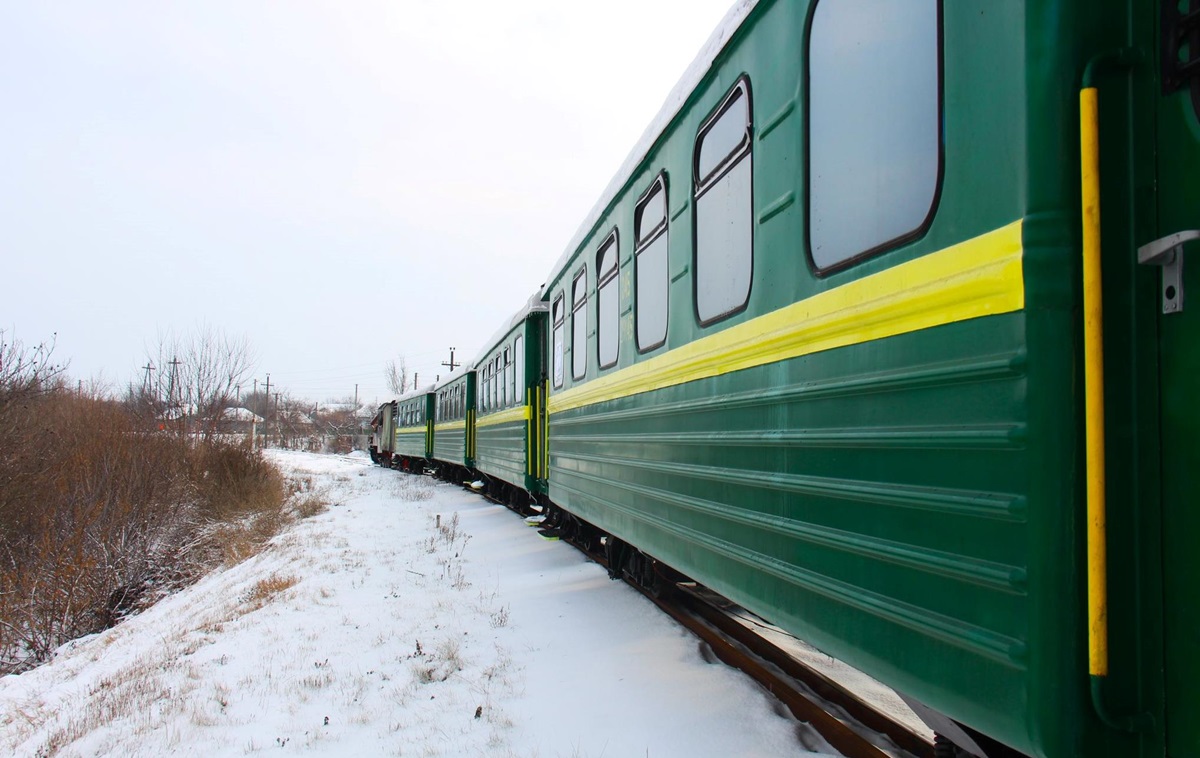 Укрзалізниця обмежила рух поїздів у трьох областях