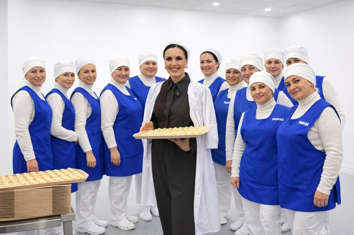 Зірка ліпить пельмені: як Міла Нітіч побувала на виробництві MAKEY у Кривому Розі