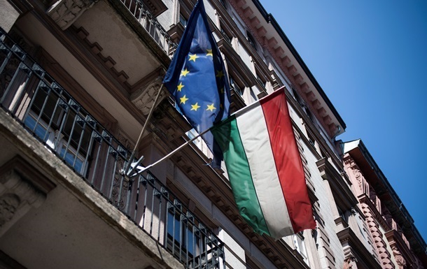 Парламент Угорщини схвалив резолюцію про відхилення членства України в ЄС