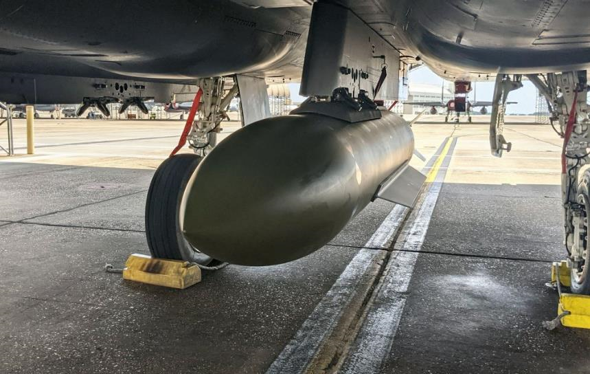 США вперше застосували новітні протибункерні бомби проти Ірану