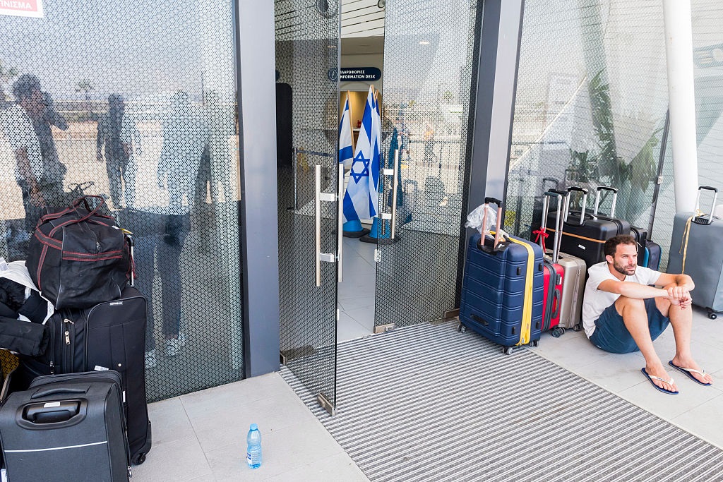 Стали відомі маршрути евакуації для українців із Ізраїлю