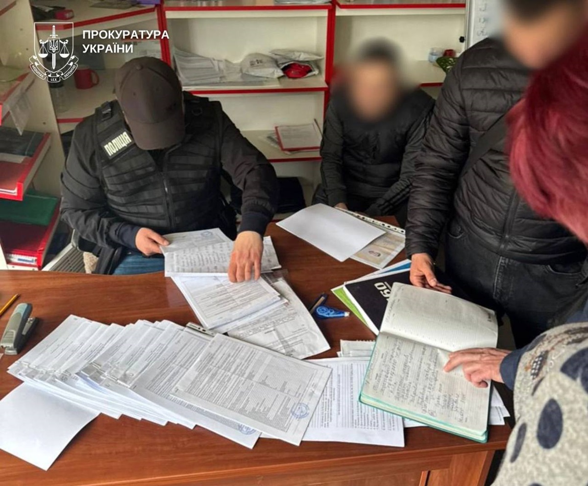 У Києві викрили схему незаконного оформлення авто на 6,5 млн