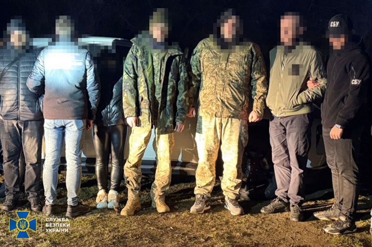 В Україні затримали 13 організаторів ухилянтських схем