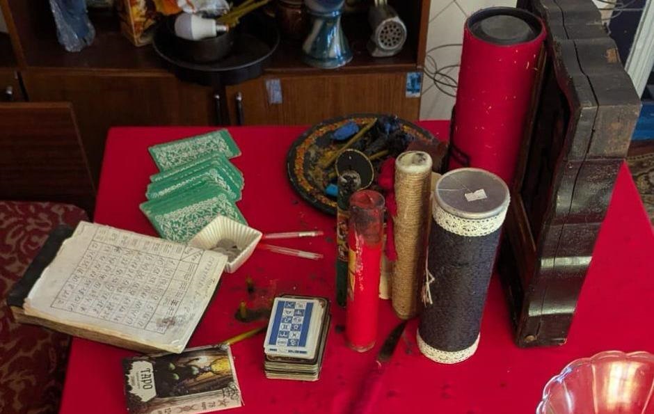 “Віщували” дружинам загиблих військових: у Києві викрили трьох “ясновидиць”