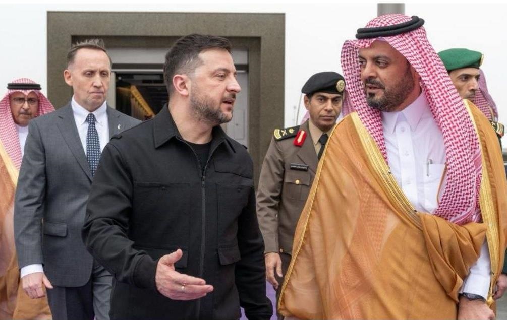 Зеленський несподівано прибув на Близький Схід