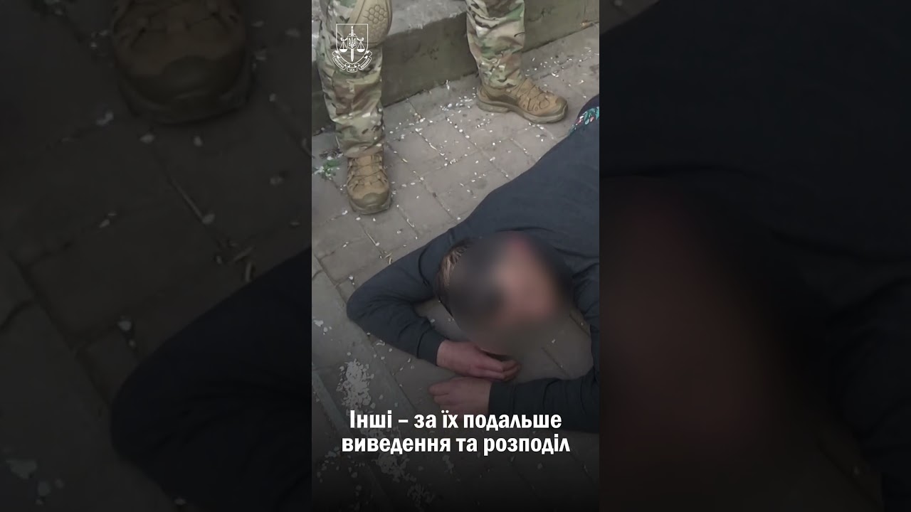 Масштабна афера з банкоматами на Закарпатті! Сувенірні купюри замість майже 2 млн грн