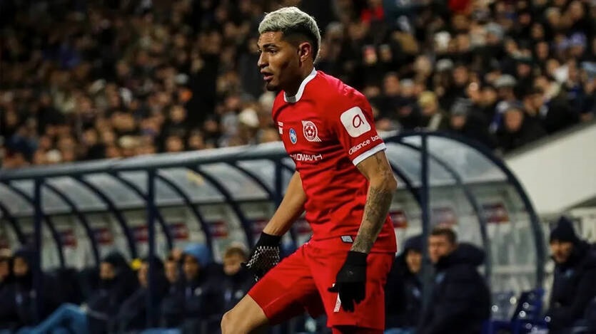 Мендоса забиває Динамо чотири голи і досягає кількох досягнень