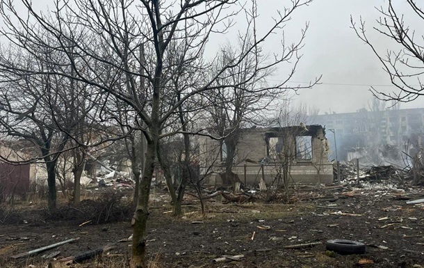 Обстріли Донеччини: є загиблий, 10 поранених