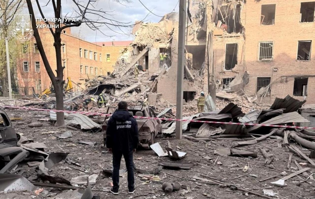 У Дніпрі знайшли загиблих під завалами