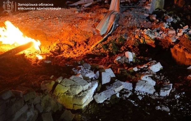 Запоріжжя під комбінованим обстрілом: у житловому районі пожежа