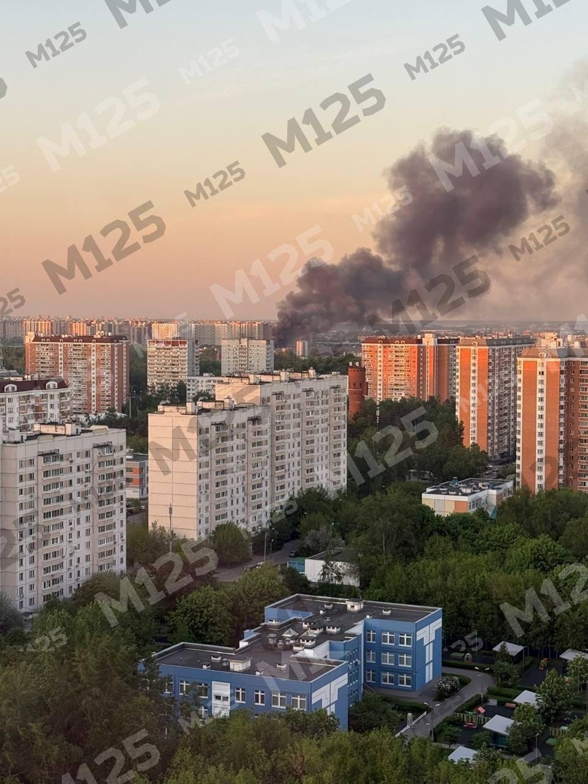 Москву атакують дрони, горять промислові об’єкти РФ