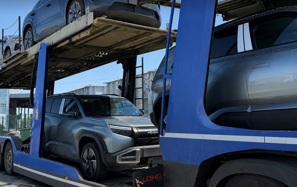 На Буковині зупинили контрабанду електрокарів на кордоні з Румунією