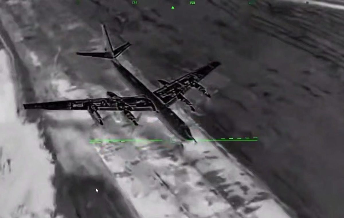 СБС знищили Іскандер і два Ту-142 у Таганрозі