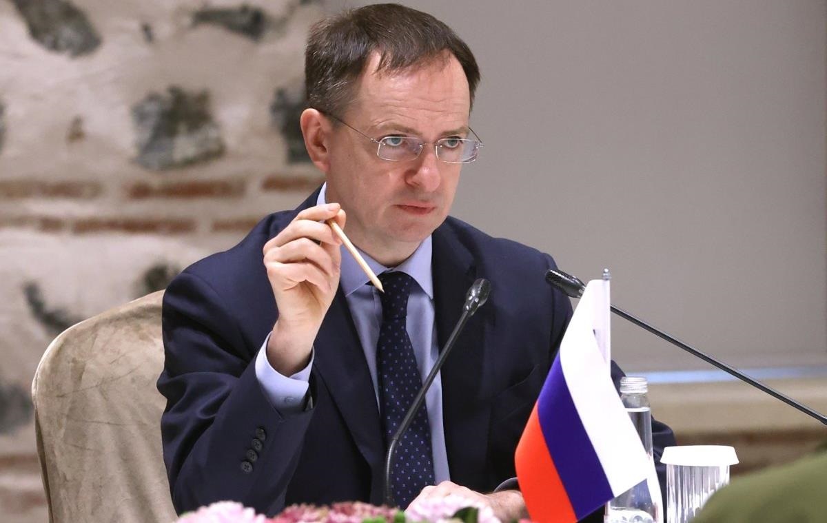 Суд оголосив вирок переговірнику РФ Мединському за підручник з історії