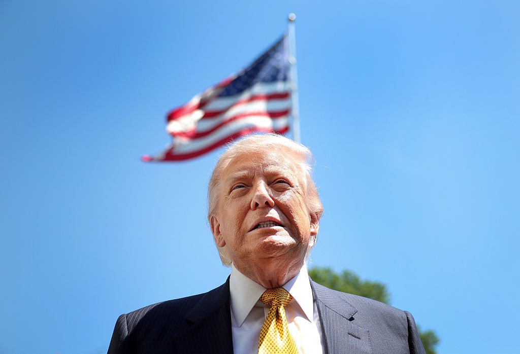 Трамп заявив, що відклав заплановані атаки на Іран