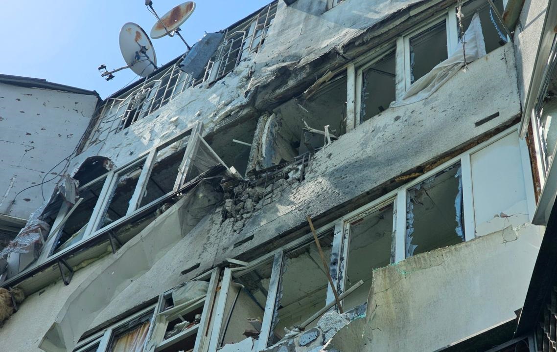 У Херсоні дрон атакував автомобіль поліції, є поранені