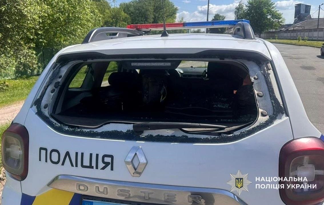 У Новгороді-Сіверському троє поліцейських постраждали через атаку дрона