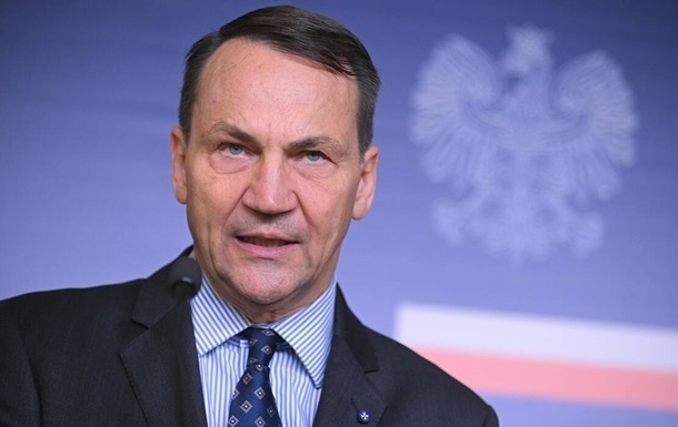 В інтересах Польщі прийняти якомога більше солдатів США – Сікорський