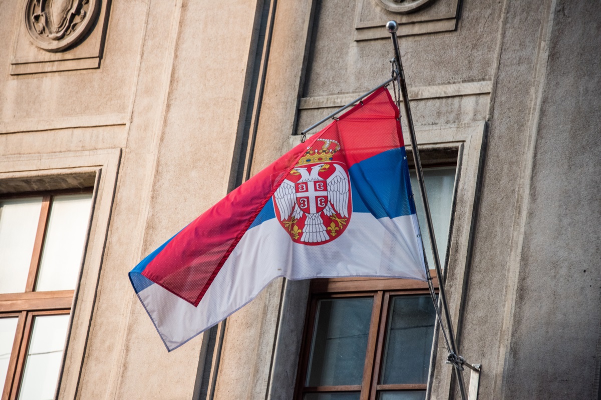 ЄС пригрозив Сербії через паспорти для росіян