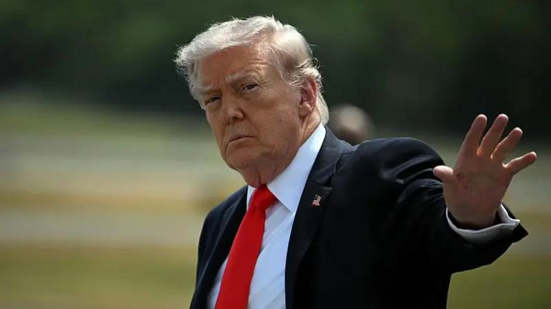 Битва заголовків: що Україна, РФ та Іран піднесли Трампу на ювілей