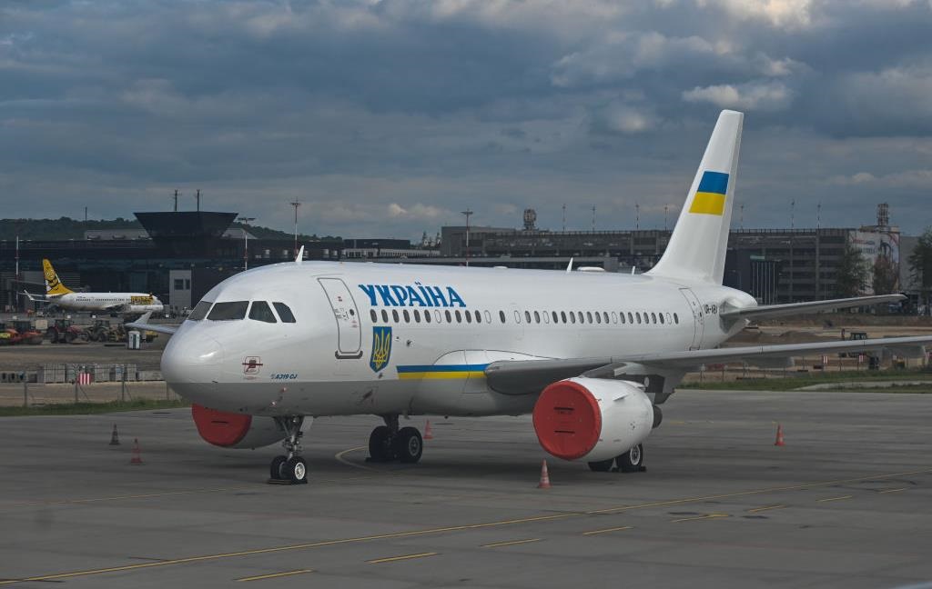 Літак зеленського повернувся на місце базування у Польщі