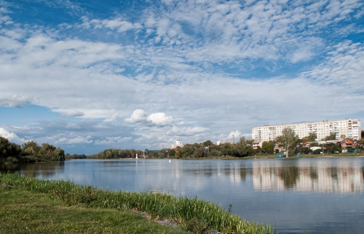 Синоптики розповіли, в яких регіонах дощитиме
