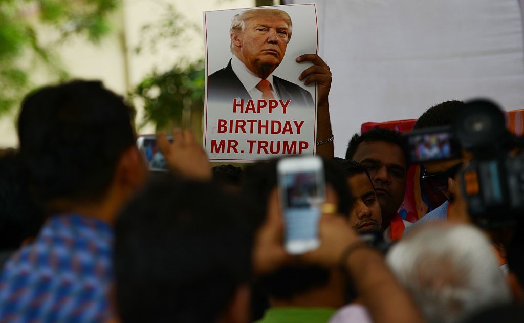 Спить на зустрічах і нервує. Здоров’я Трампа у 80