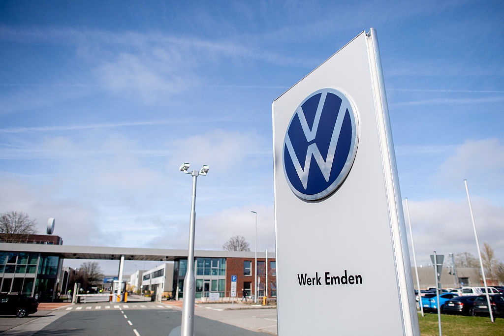 Volkswagen закриє чотири заводи і звільнить 100 000 людей – ЗМІ