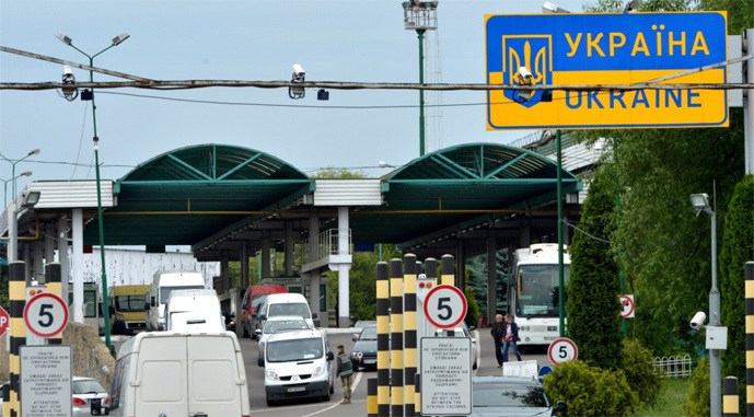 На кордоні України змінюють правила єЧерги