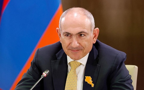 Пашинян заявив Путіну, що Вірменія має право йти альтернативним шляхом