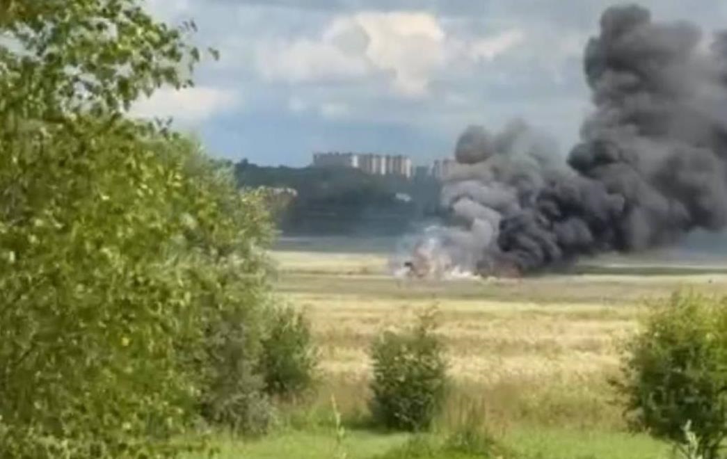 Під Москвою розбився військовий літак Су-57