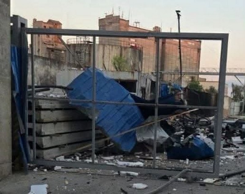 РФ ударила по портовій інфраструктурі Одещини, є загиблі й поранені