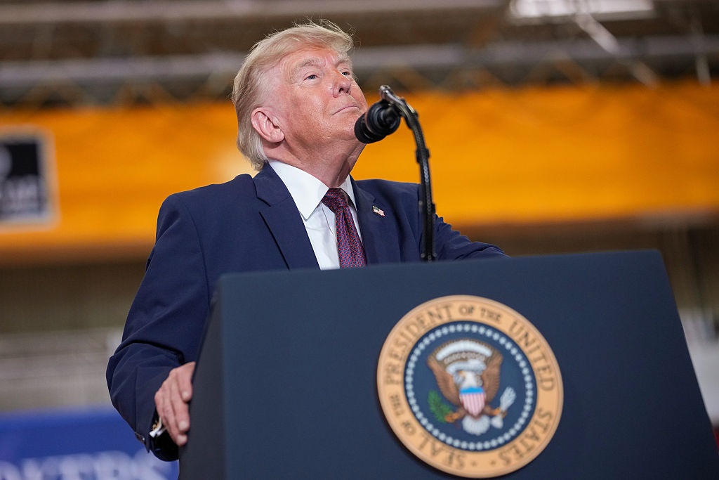 Трамп має намір встановити світовий рекорд із запуску феєрверків