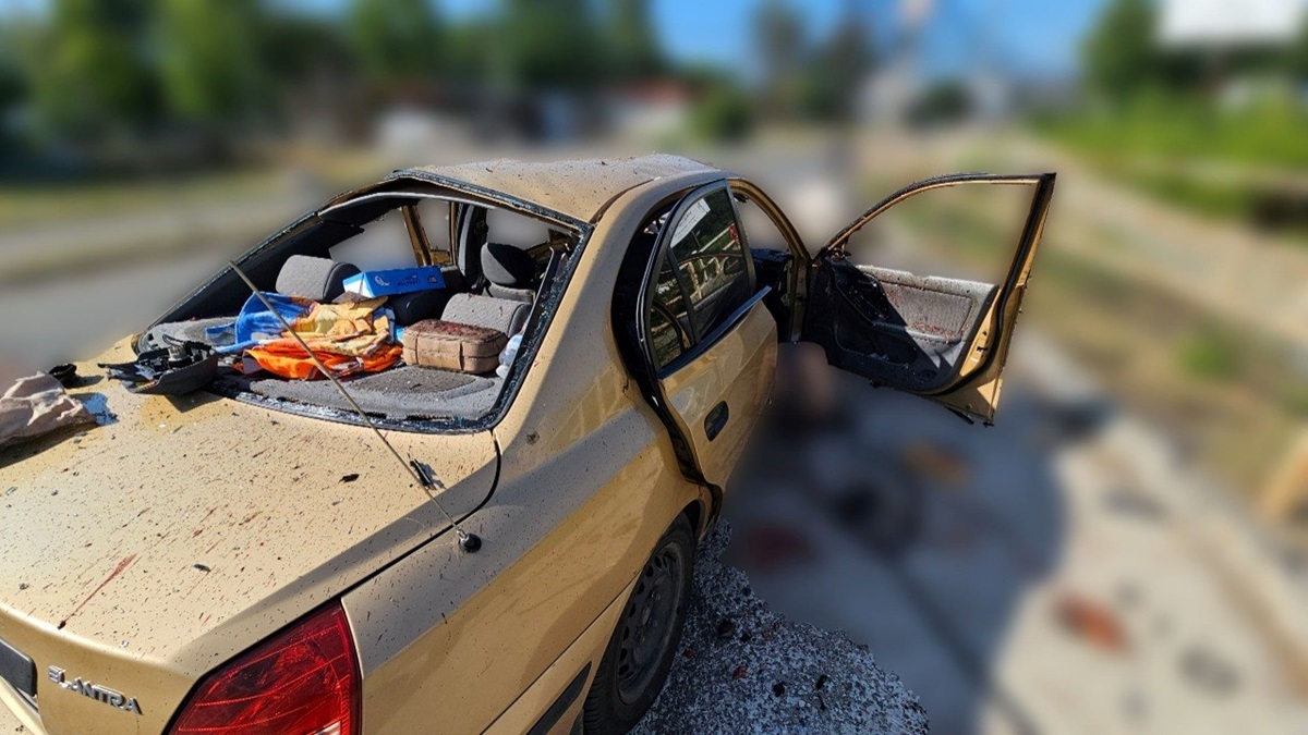 У Херсоні дрон РФ вдарив по цивільному авто: є жертви