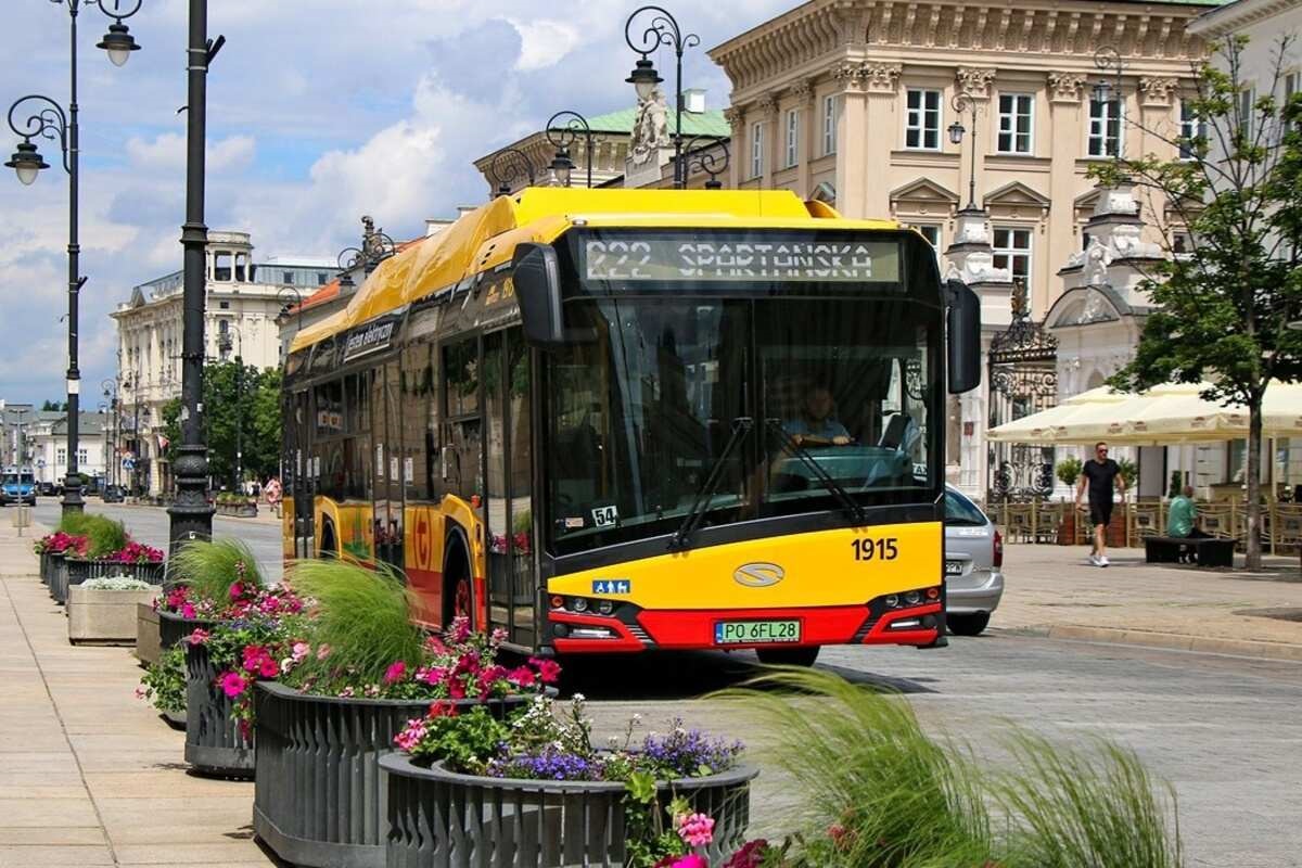 У Польщі звільнили водія, який ображав українку в автобусі