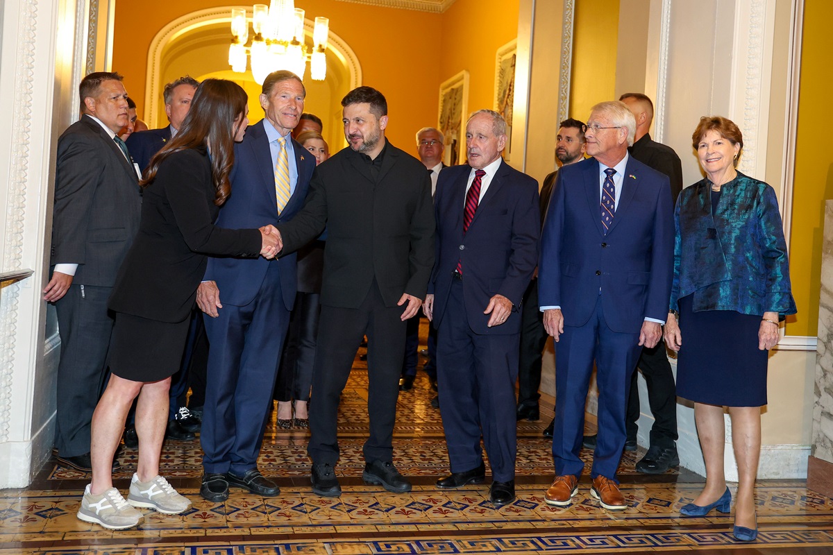 Зеленський зустрівся з сенаторами США