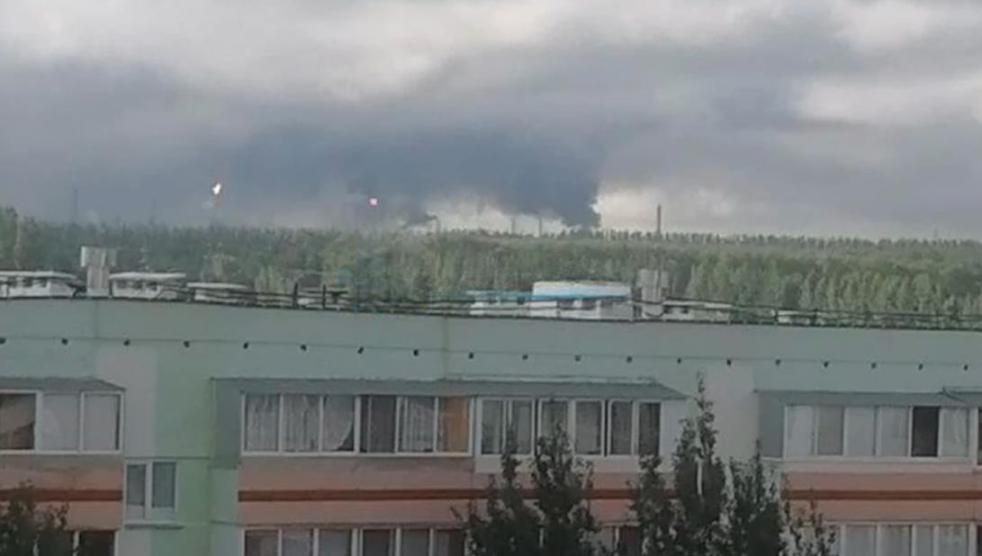 Дрони атакували Татарстан: під ударом НПЗ