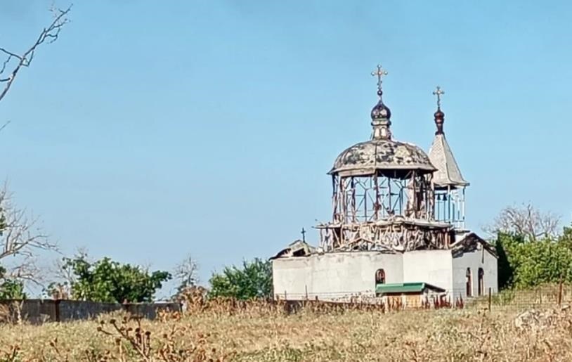 На Херсонщині обстрілом зруйновано храм Різдва Богородиці