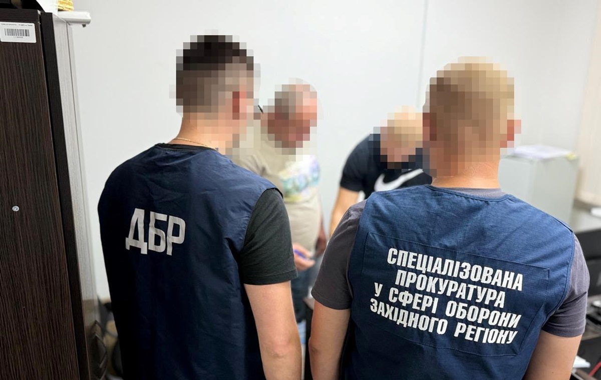 На Прикарпатті п’яний офіцер ТЦК побив солдата